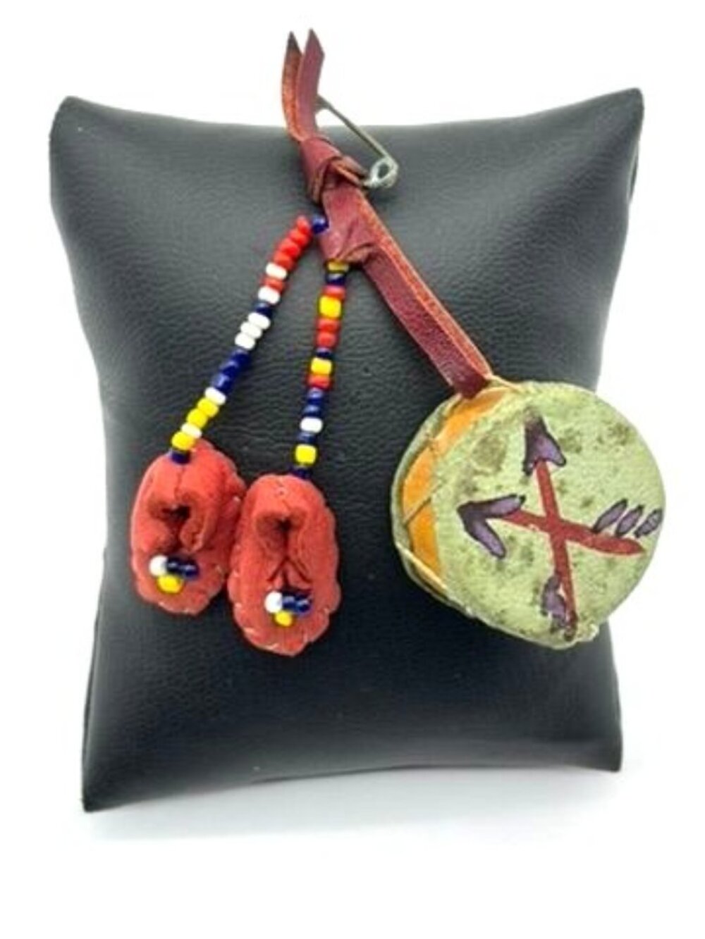 Vintage Native American Brooch Handmade & Hand Painted Miniature Moccasin & Drum - Picture 13 of 13